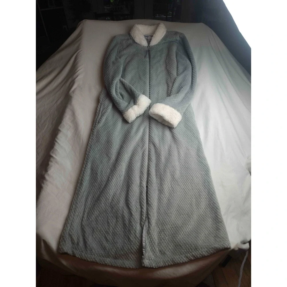 Secret Treasures Robe Womens M 8-10 Gray Cozycore Loungewear Hygge Sleepwear